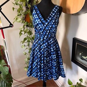 Calvin Klein Blue Black Watercolor Print V Neck Dress - Size 8